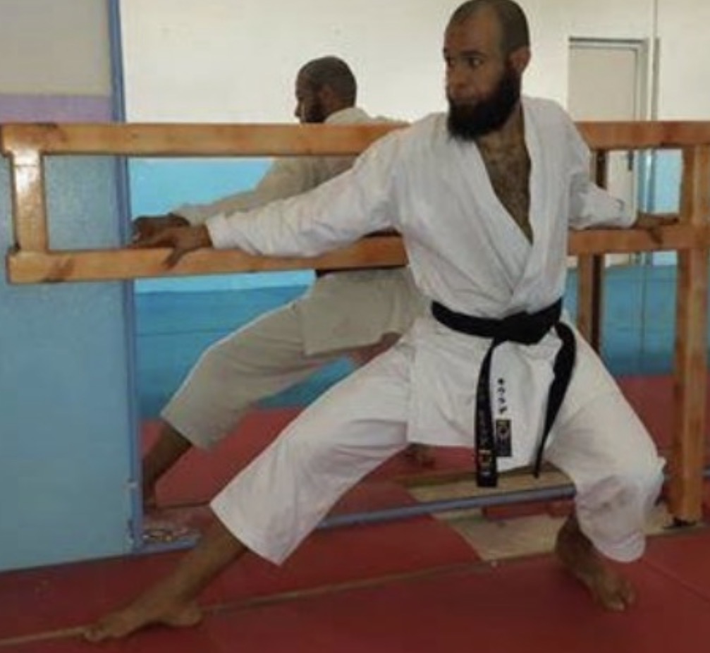 Mourad Saihia — Kiba-Dachi-Training im Dojo
